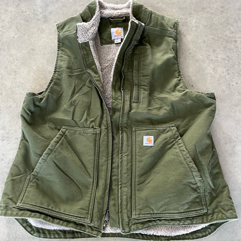 Carhartt Sherpa-Lined Olive Green Work Vest size L (12/14)